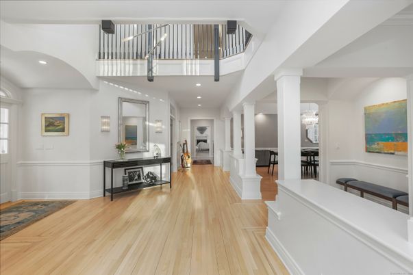 Chandelier, Interior, Recessed Lighting, Wood Texture Flooring