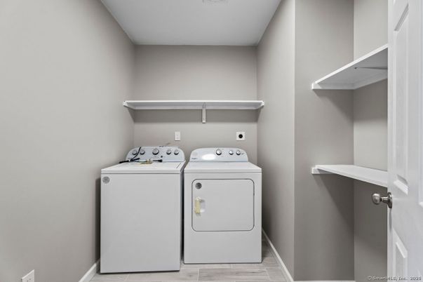 Interior, Utility Closets, Washer, Wood Texture Flooring