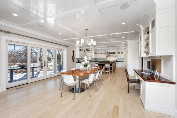 Chandelier, Dining room, Interior, Kitchen, Pendant Lights, Recessed Lighting, Wood Texture Flooring