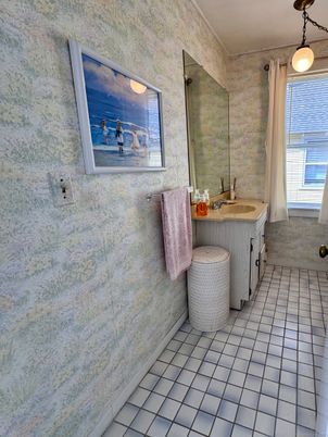 Bathroom, Interior, Pendant Lights