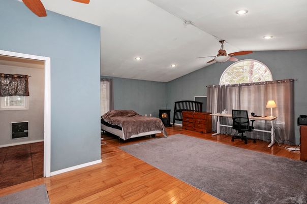 Bedroom, Home Office, Interior, Recessed Lighting, Wood Texture Flooring