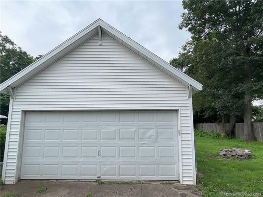 Detached Garage, Exterior