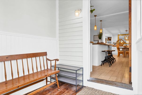 Interior, Pendant Lights, Wood Texture Flooring