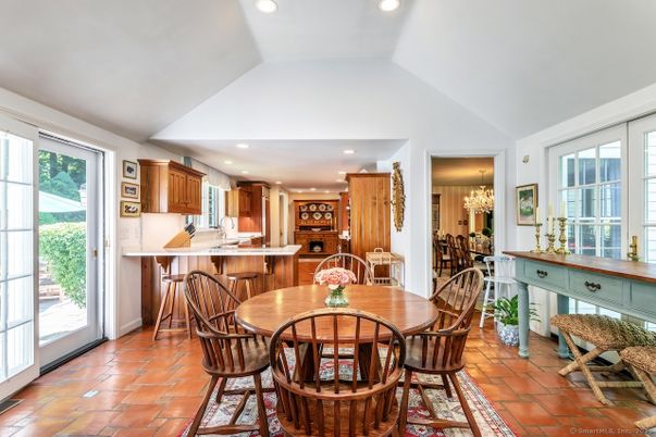 Chandelier, Dining room, Interior, Kitchen, Recessed Lighting