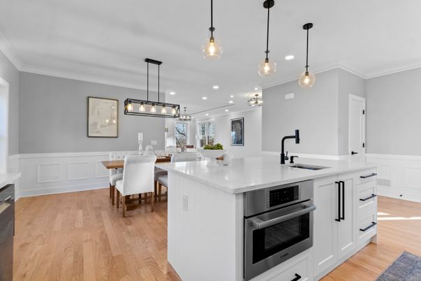 Dining room, Interior, Kitchen, Pendant Lights, Recessed Lighting, Wood Texture Flooring