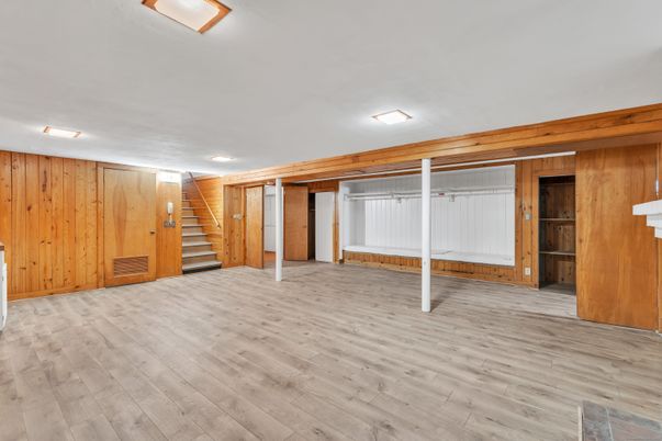 Empty room, Interior, Wood Texture Flooring, Wooden Walls
