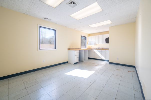 Empty room, Interior, Kitchen, Recessed Lighting