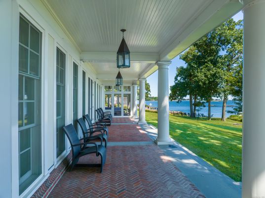 Exterior, Water
