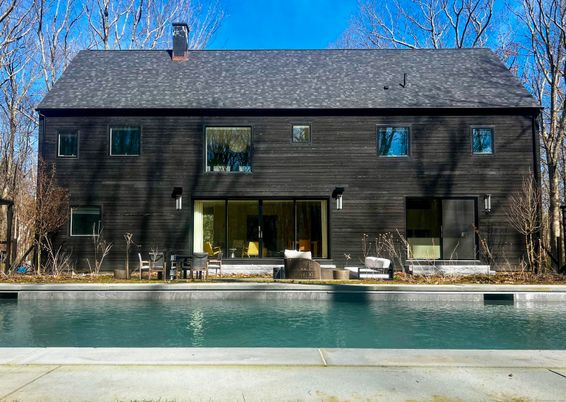 Exterior, Facade, Pool, Georgian