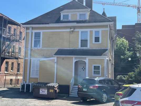 Exterior, Facade, Queen Anne Victorian
