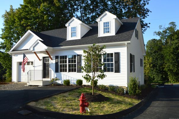 Exterior, Facade, Cape Cod