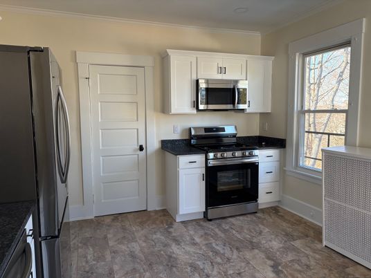 Interior, Kitchen, Stainless Steel Appliances