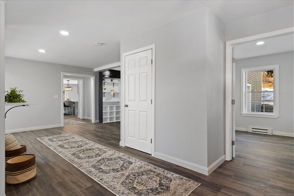 Empty room, Interior, Recessed Lighting, Wood Texture Flooring