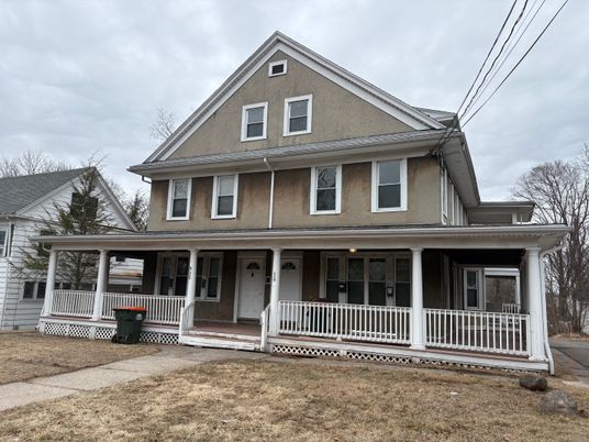 Exterior, Facade, Queen Anne Victorian