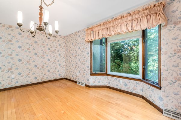 Chandelier, Empty room, Interior, Wood Texture Flooring