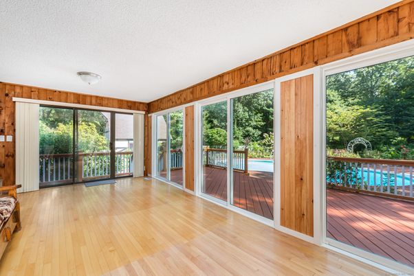 Empty room, Interior, Sun Room, Wood Texture Flooring, Wooden Walls