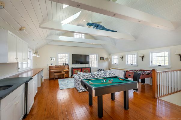 Billiard Table, Game Room, Interior, Wood Texture Flooring