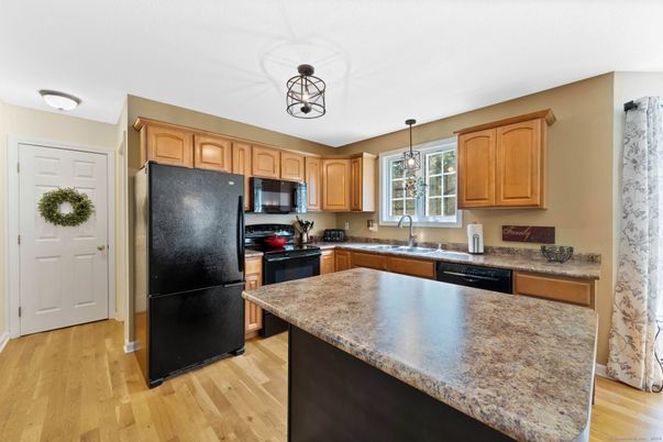 Interior, Kitchen, Pendant Lights, Wood Texture Flooring