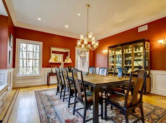 Chandelier, Dining room, Interior, Recessed Lighting, Wood Texture Flooring