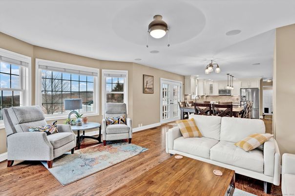 Dining room, Interior, Kitchen, Living room, Stainless Steel Appliances, Wood Texture Flooring