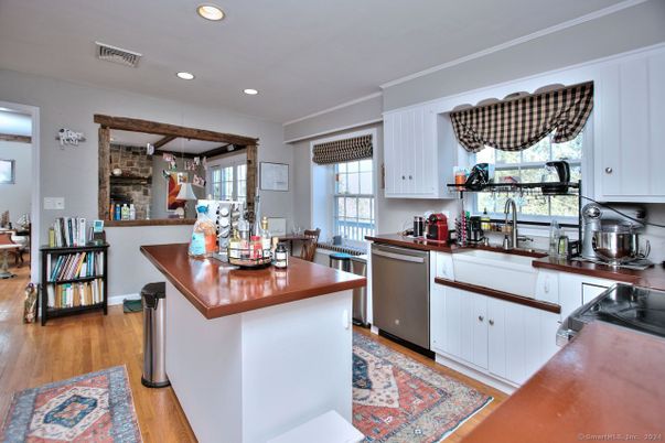 Dining room, Interior, Kitchen, Recessed Lighting, Wood Texture Flooring