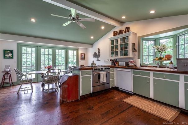 Dining room, Interior, Kitchen, Recessed Lighting, Wood Texture Flooring