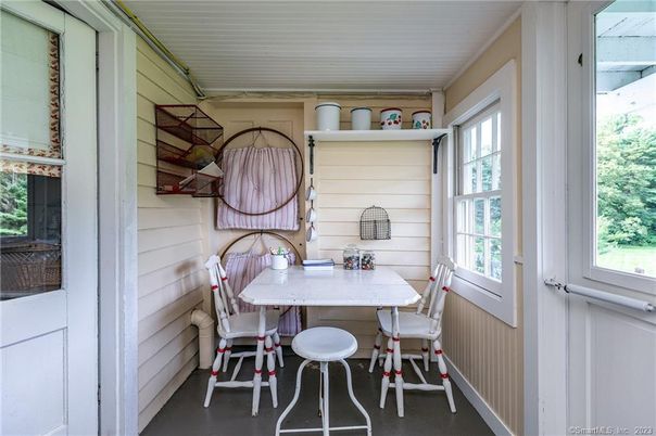 Dining room, Interior