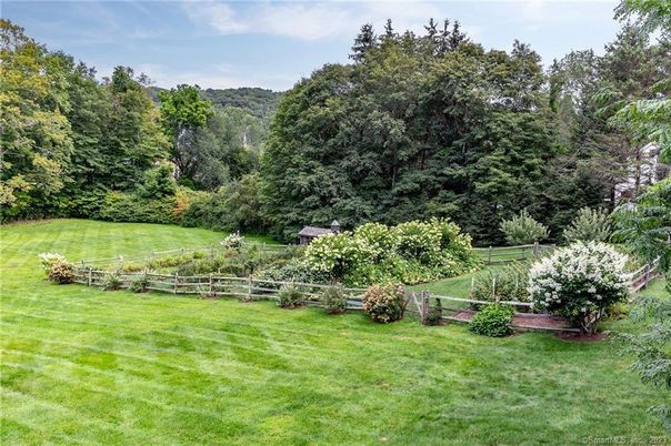 Backyard, Exterior, Lake