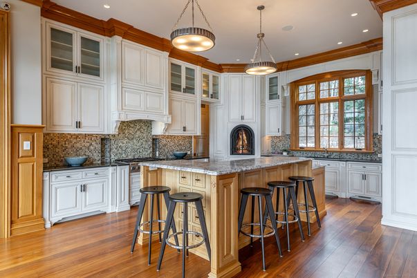 Fireplace, Interior, Kitchen, Pendant Lights, Recessed Lighting, Wood Texture Flooring