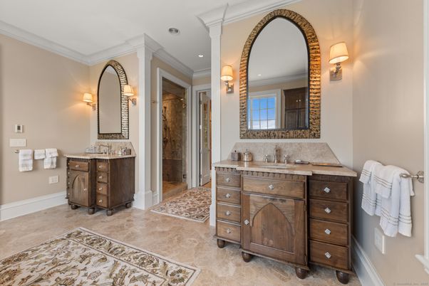 Bathroom, Interior, Recessed Lighting
