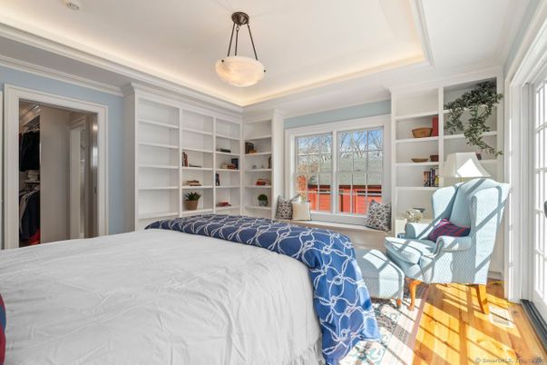 Bedroom, Home Office, Interior, Pendant Lights, Wood Texture Flooring