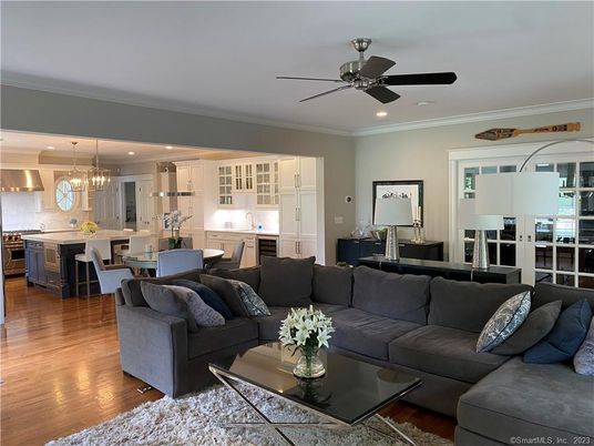 Dining room, Interior, Kitchen, Living room, Pendant Lights, Recessed Lighting, Stainless Steel Appliances, Wood Texture Flooring
