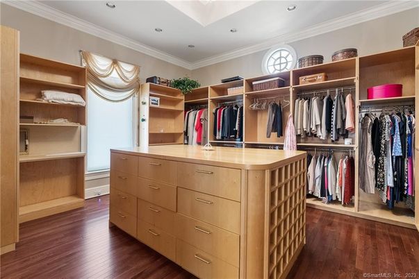 Interior, Recessed Lighting, Walk-in Closets, Wood Texture Flooring