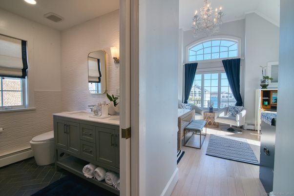Bathroom, Chandelier, Interior, Recessed Lighting, Wood Texture Flooring