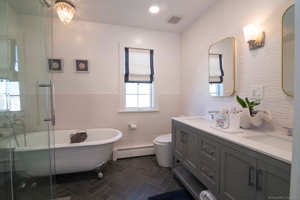 Bathroom, Dual Sink Vanities, Free Standing Baths, Glass Shower, Interior, Recessed Lighting