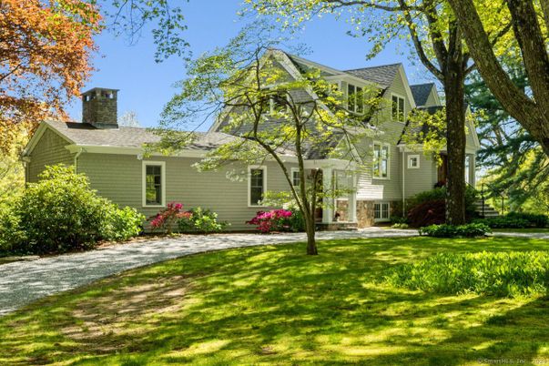 Backyard, Exterior, Facade, Cape Cod