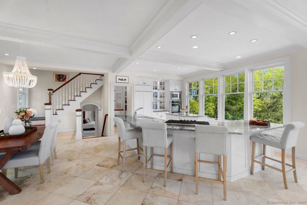 Chandelier, Dining room, Interior, Kitchen, Recessed Lighting, Stainless Steel Appliances
