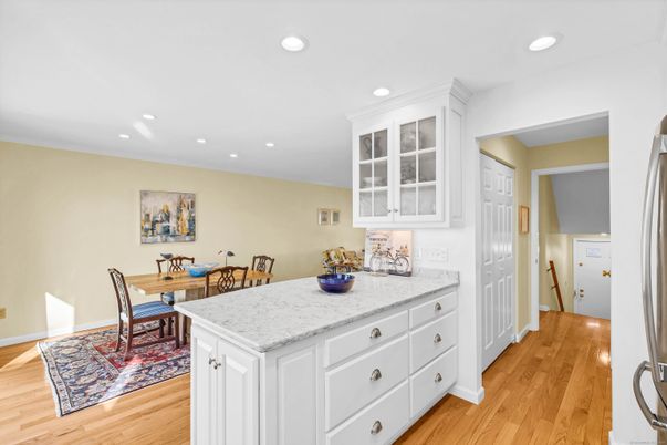 Dining room, Interior, Kitchen, Recessed Lighting, Wood Texture Flooring