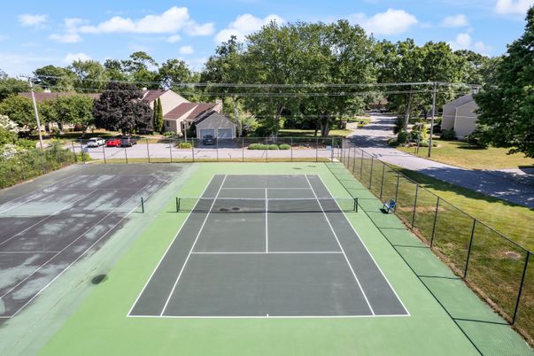 Exterior, Tennis Courts