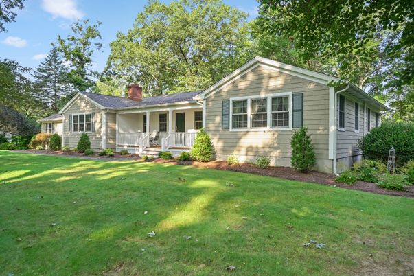 Backyard, Exterior, Facade, Ranch
