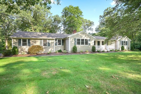 Backyard, Exterior, Facade, Ranch