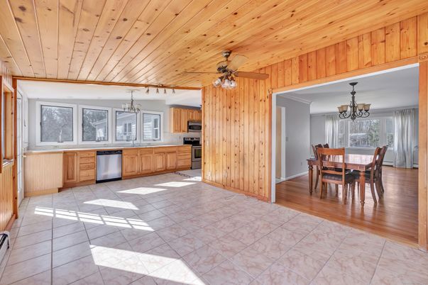 Chandelier, Dining room, Interior, Kitchen, Wooden Ceilings, Wood Texture Flooring