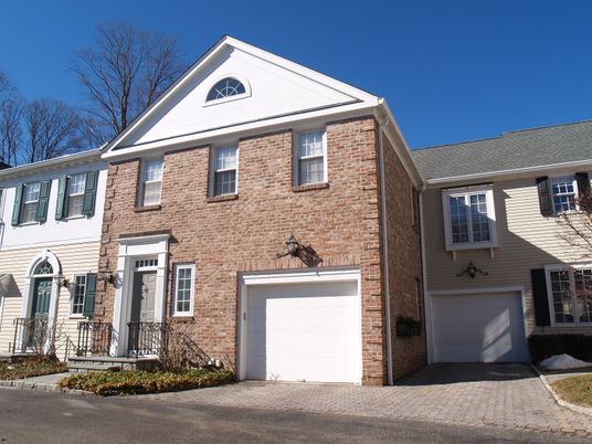 Attached, Exterior, Facade, Brick Facade, Rowhouse