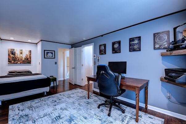 Home Office, Interior, Recessed Lighting, Wood Texture Flooring