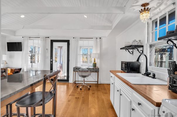 Chandelier, Interior, Kitchen, Recessed Lighting, Wood Texture Flooring