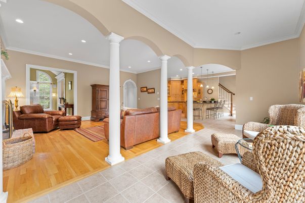 Interior, Kitchen, Living room, Pendant Lights, Recessed Lighting, Wood Texture Flooring