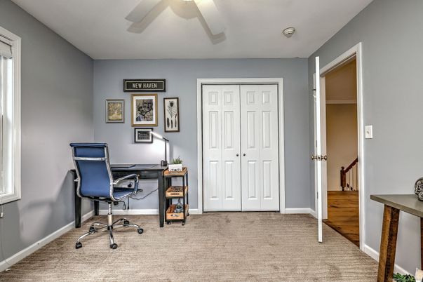Home Office, Interior
