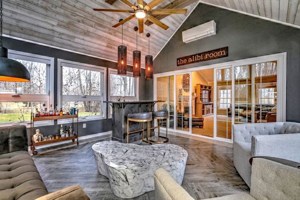 Interior, Pendant Lights, Wood Texture Flooring