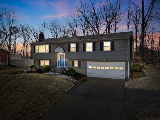 Attached, Exterior, Facade, Raised Ranch