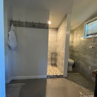 Bathroom, Interior, Recessed Lighting